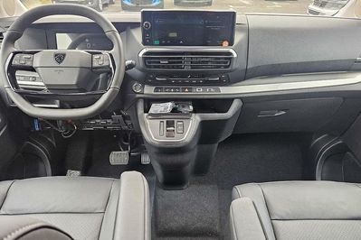 Peugeot Traveller Long  L2H1 Business VIP EAT8