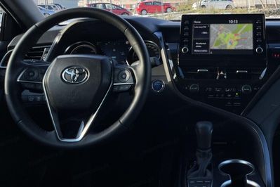 Toyota Camry Executive CVT