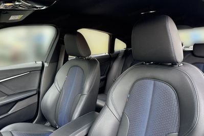 BMW Seria 2 218i M Sport aut