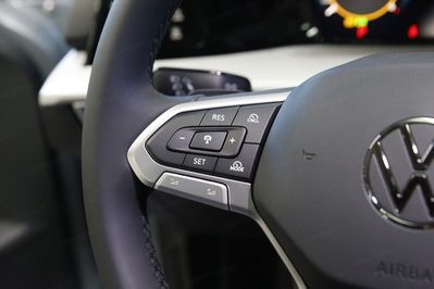 Volkswagen Golf Life 1.5 eTSI mHEV DSG