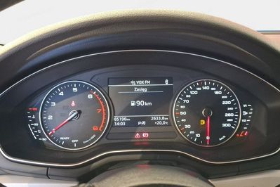 Audi A4 35 TFSI mHEV Advanced S tronic
