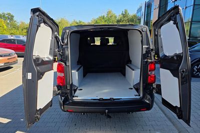 Opel Vivaro XL L2H1 EAT8 Zabudowa Brygadowa