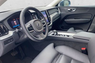 Volvo XC60 T8 Plug-In Hybrid AWD Ultimate Bright aut