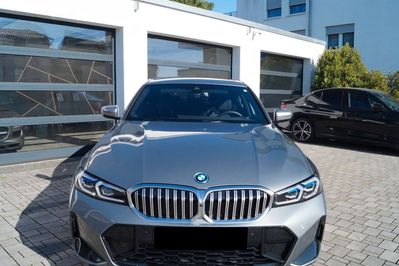 BMW Seria 3 330e M Sport
