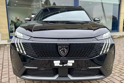 Peugeot 5008 GT 1.2 mHEV e-DCS6