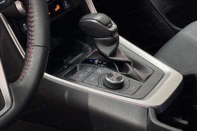 Toyota RAV4 2.5 Hybrid More Dynamic 4x4