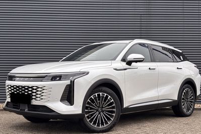 Omoda 9 1.5 Super Hybrid Exclusive AWD