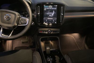 Volvo XC40 B3 Plus Dark aut