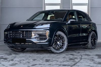 Porsche Cayenne E-Hybrid Black Edition