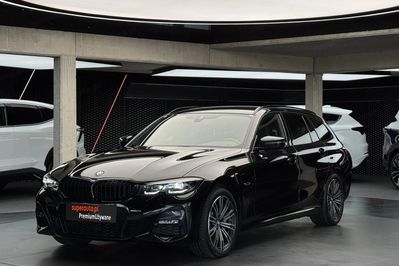 BMW Seria 3 330e PHEV xDrive M Sport aut