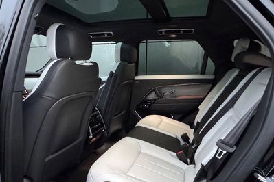 Land Rover Range Rover Sport D300 Dynamic SE