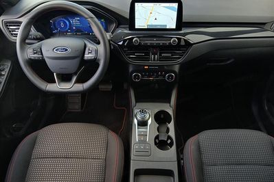 Ford Kuga 2.5 FHEV AWD ST-Line X
