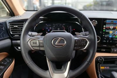 Lexus NX 350h Prestige 2WD
