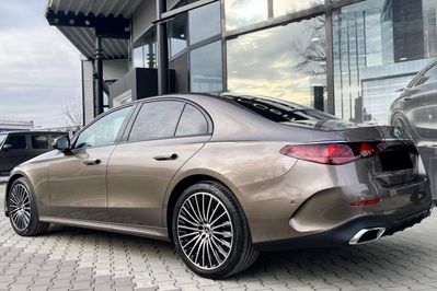 Mercedes Klasa E 220 d 4-Matic AMG