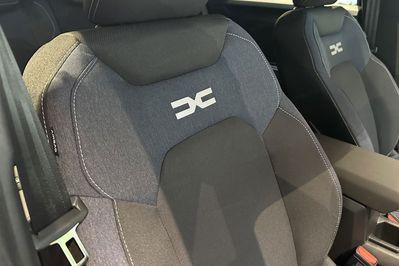 Dacia Bigster Expression 1.8 Full Hybrid
