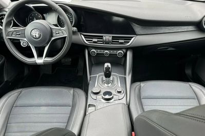 Alfa Romeo Giulia 2.0 Turbo 16V AT8 Super