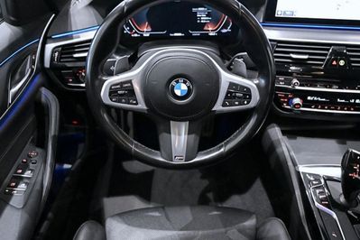 BMW Seria 5 520i mHEV M Sport sport-aut