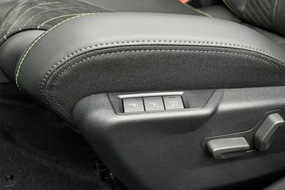 Peugeot 2008 GT e-DCS 1.2 mHEV