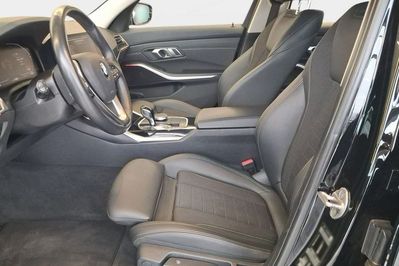 BMW Seria 3 318i aut