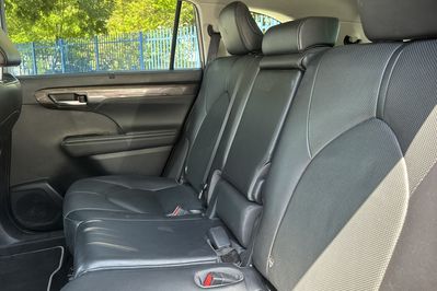 Toyota Highlander Prestige 2.5 Hybrid