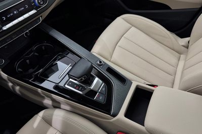 Audi A4 35 TFSI S Line