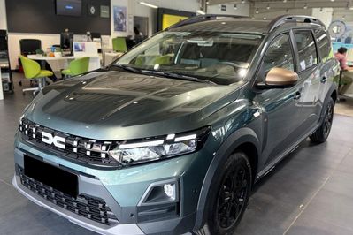 Dacia Jogger Extreme 5-miejsc 1.8 Full Hybrid