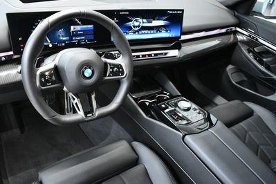 BMW Seria 5 520i mHEV M Sport aut