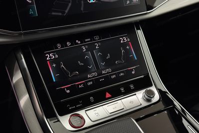 Audi Q7 SQ7 TFSI quattro