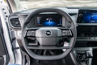 Opel Vivaro XL L2H1 Zabudowa Brygadowa