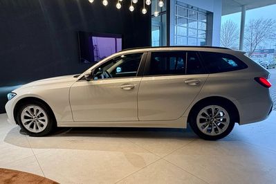 BMW Seria 3 318i Advantage aut