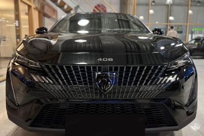 Peugeot 408 GT e-DCS 1.2 mHEV