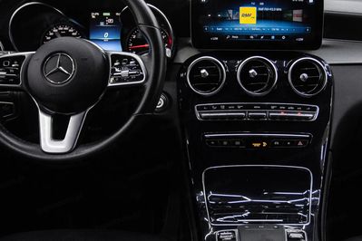 Mercedes GLC 200.4MATIC 9G-Tronic Amg Line