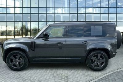 Land Rover Defender 110 3.0 D250 X-Dynamic HSE