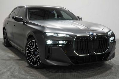 BMW Seria 7 740d xDrive M Sport