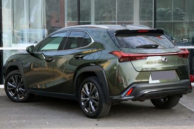 Lexus UX 300h F Sport Design Hybrid Dynamic Force