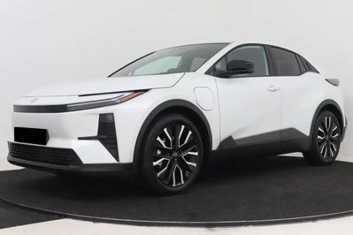 Toyota C-HR + Style BEV