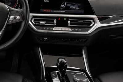 BMW Seria 3 318i aut