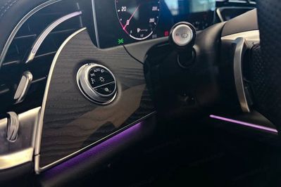 Mercedes Klasa E 300 de 4-Matic AMG