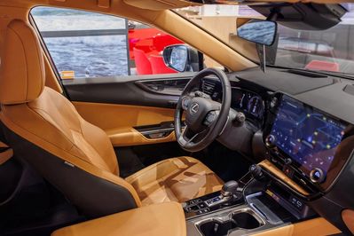 Lexus NX 450h+ Prestige AWD