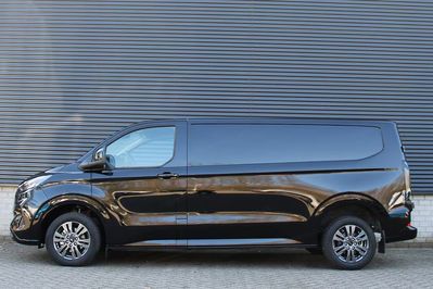 Ford Transit Custom 320 L2H1 Limited A8