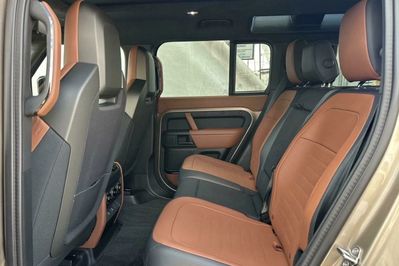 Land Rover Defender 110 4.4 P635 V8 mHEV Octa