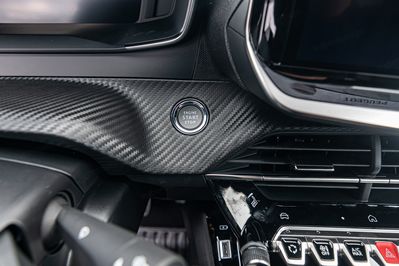 Peugeot 2008 Allure e-DCS 1.2 mHEV