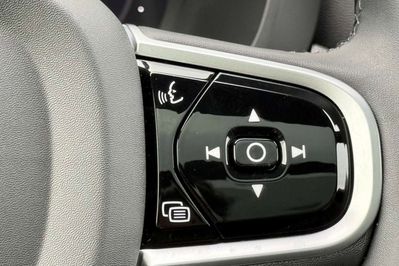 Volvo XC60 B5 AWD Plus Black Edition