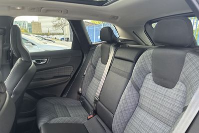 Volvo XC60 T6 Plug-In Hybrid AWD Core