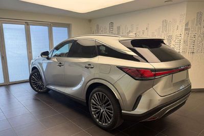 Lexus RX 450h+ Omotenashi 2.5 Hybrid Plug-in