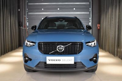 Volvo XC40 B3 Plus Dark