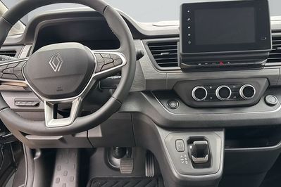Renault Trafic SpaceClass Grand L2H1 AT9