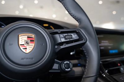 Porsche Panamera 4 E-Hybrid