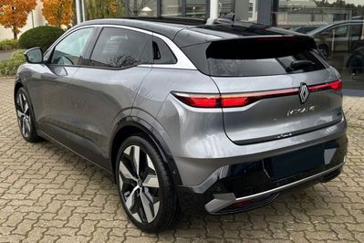Renault Megane Techno E-TECH Comfort Range