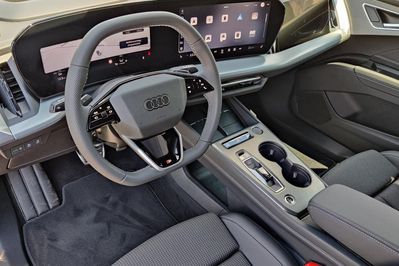 Audi Q4 e-tron Performance S line Sportback